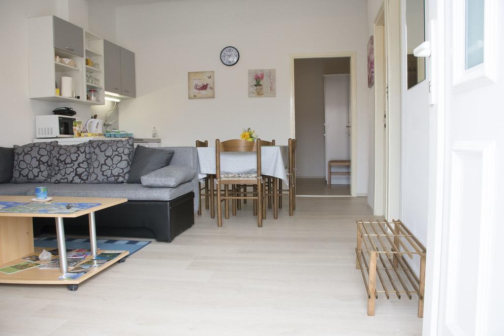 Apartment Majda Шибеник Екстер'єр фото